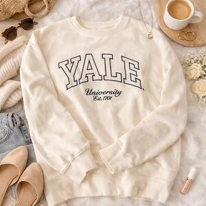 H&M Cream Yale University Crewneck Sweatshirt Size S EUC